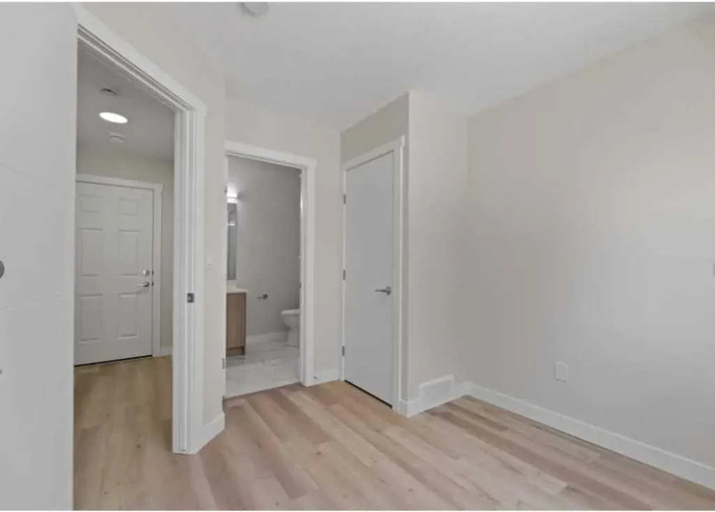 52 Red Sky Villas NE Calgary AB T3N1N3