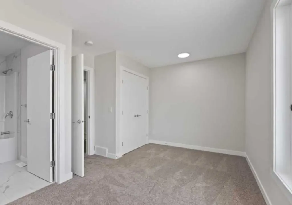 52 Red Sky Villas NE Calgary AB T3N1N3