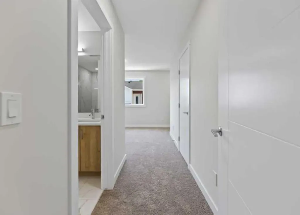 52 Red Sky Villas NE Calgary AB T3N1N3
