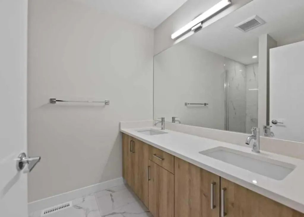 52 Red Sky Villas NE Calgary AB T3N1N3