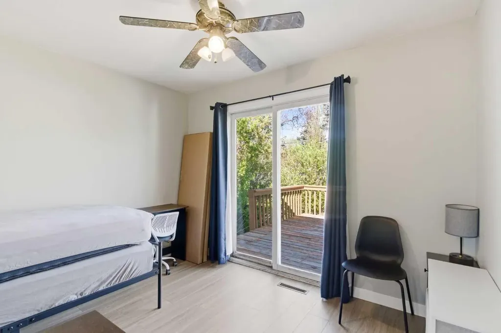 173 Gordon Drive SW Calgary AB T3E 5B1