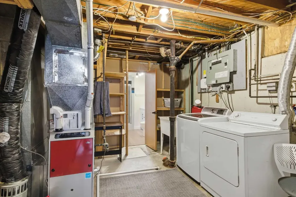 173 Gordon Drive SW Calgary AB T3E 5B1