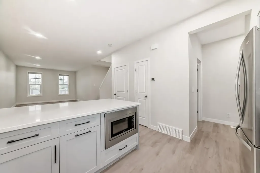 149 Lavender Manor SE Calgary AB T3S 0G7