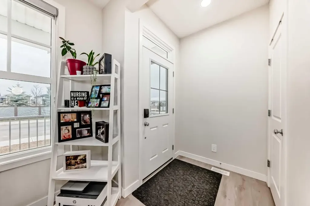 149 Lavender Manor SE Calgary AB T3S 0G7