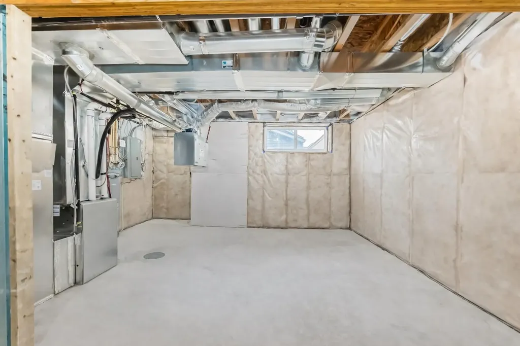 149 Lavender Manor SE Calgary AB T3S 0G7