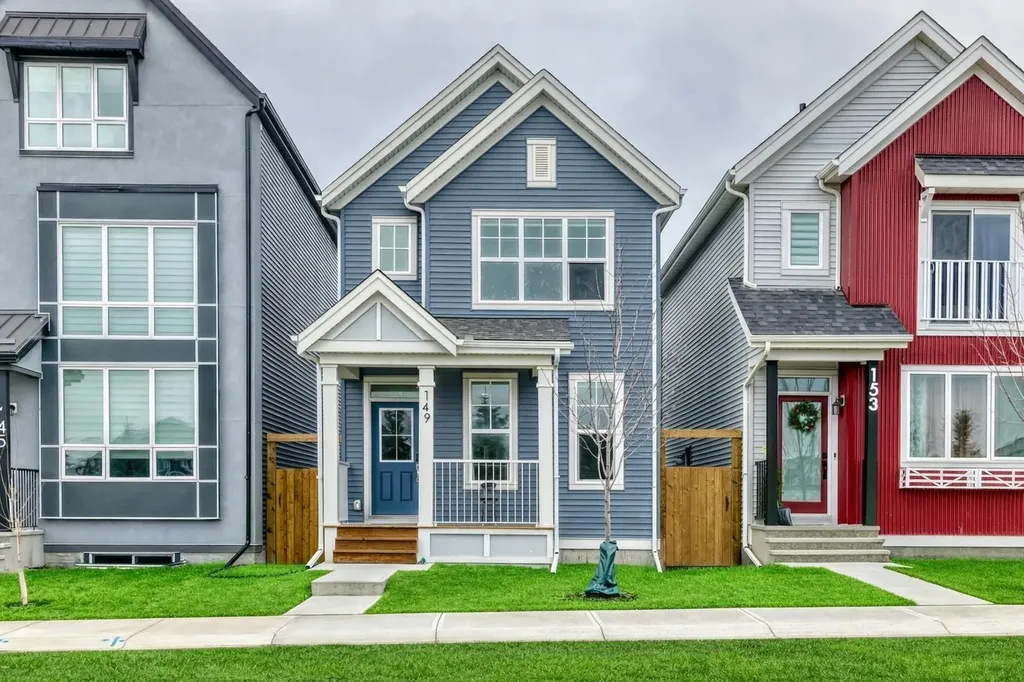 149 Lavender Manor SE Calgary AB T3S 0G7