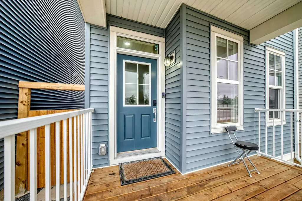 149 Lavender Manor SE Calgary AB T3S 0G7