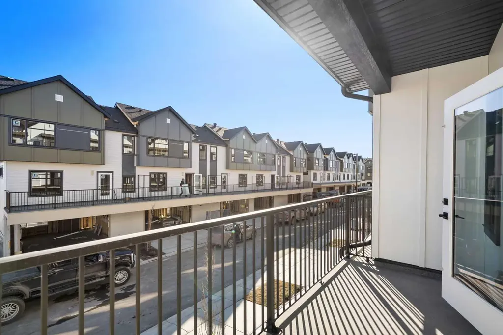 1230 3 Street SE High River AB T1V 0E9