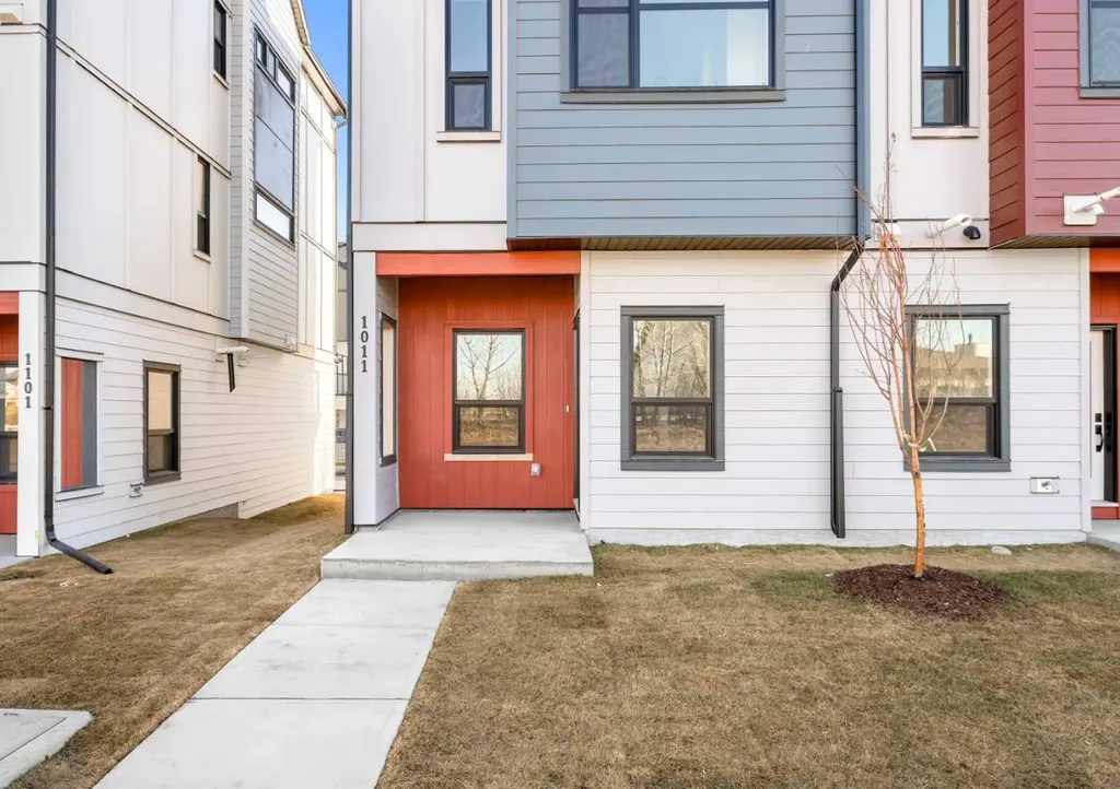 1230 3 Street SE High River AB T1V 0E9
