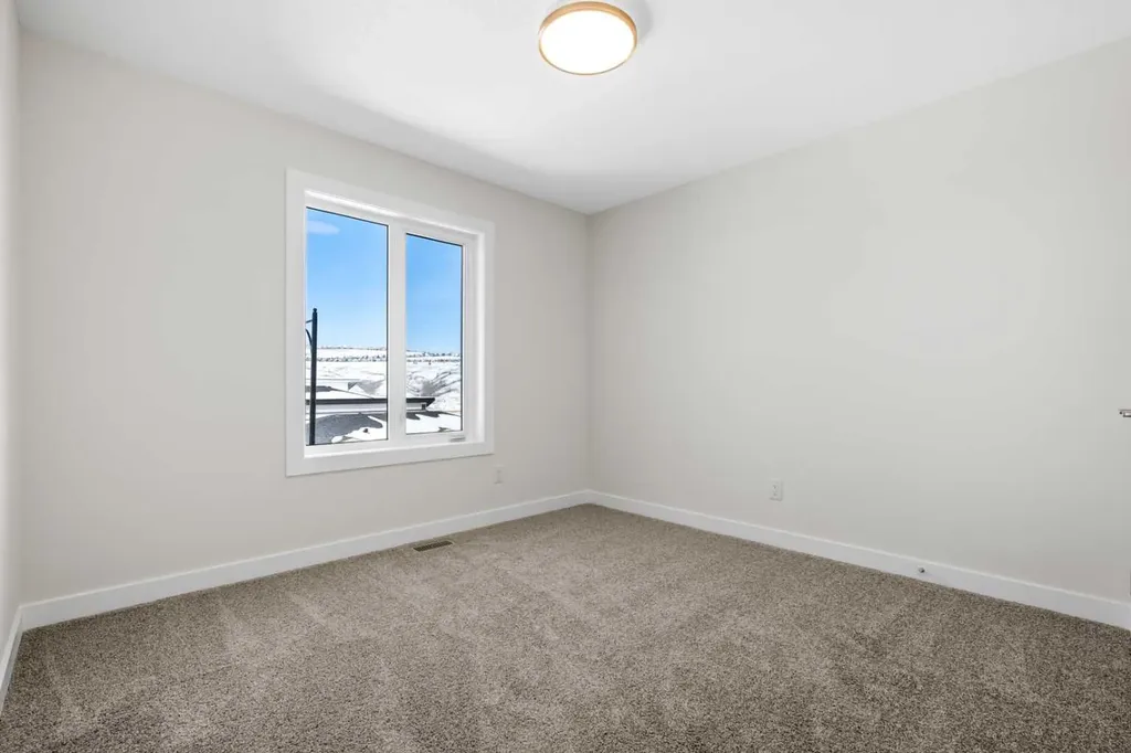 305 Precedence View Cochrane AB T4C 3B4