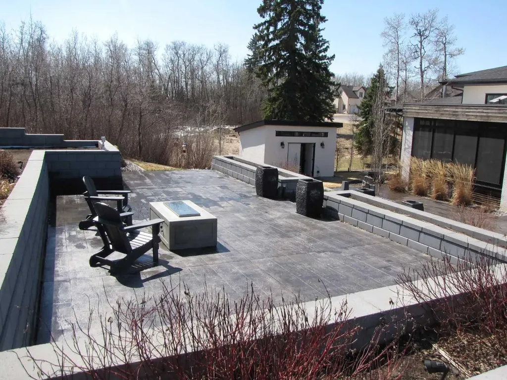 123 Wolf Run Drive Rural Ponoka County AB T4J 1R3