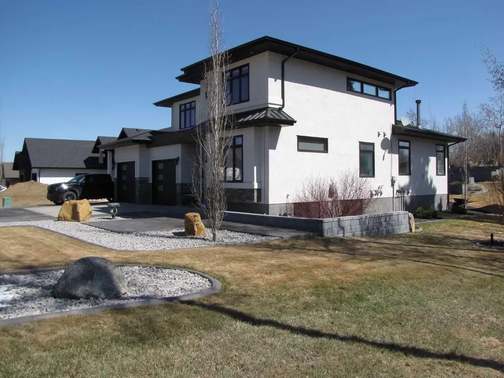 123 Wolf Run Drive Rural Ponoka County AB T4J 1R3