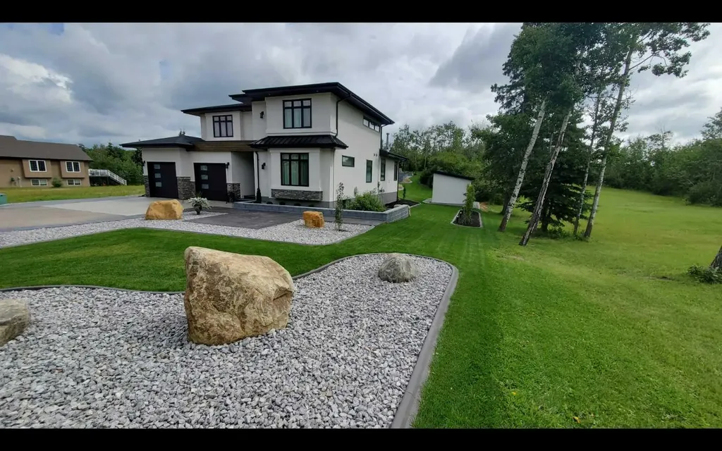 123 Wolf Run Drive Rural Ponoka County AB T4J 1R3