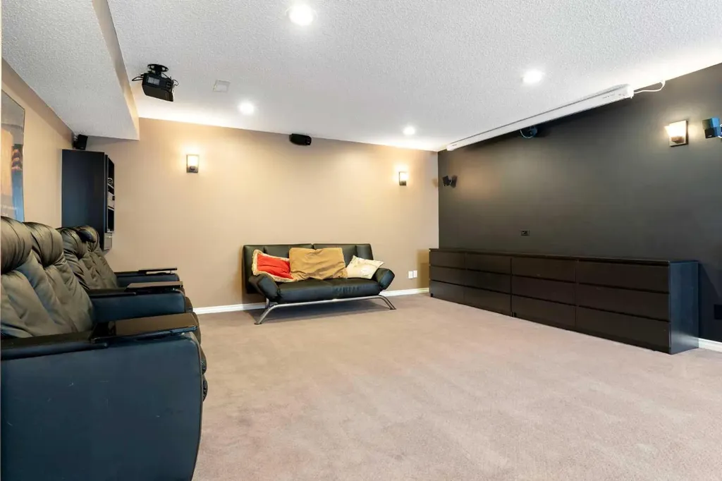 31 Gleneagles Terrace Cochrane AB T4C 1W4