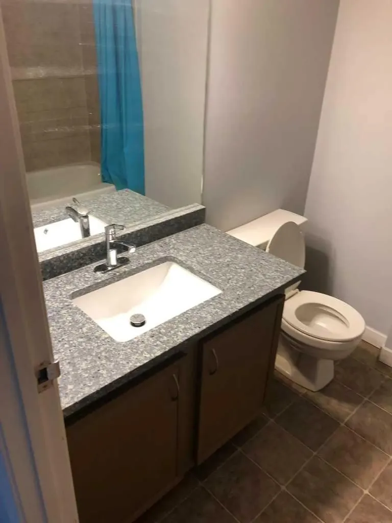 738 3 Avenue SW Calgary AB T2P0G7