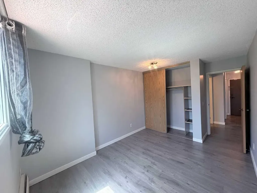738 3 Avenue SW Calgary AB T2P0G7