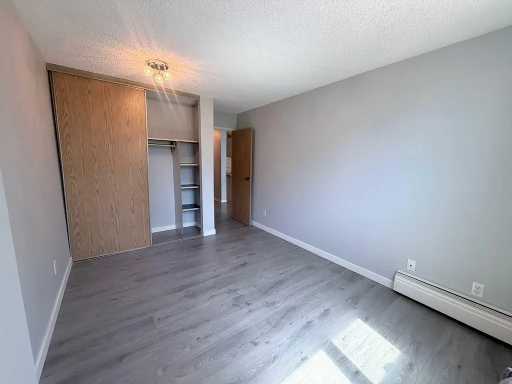 738 3 Avenue SW Calgary AB T2P0G7