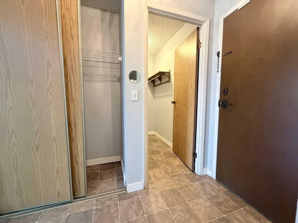738 3 Avenue SW Calgary AB T2P0G7
