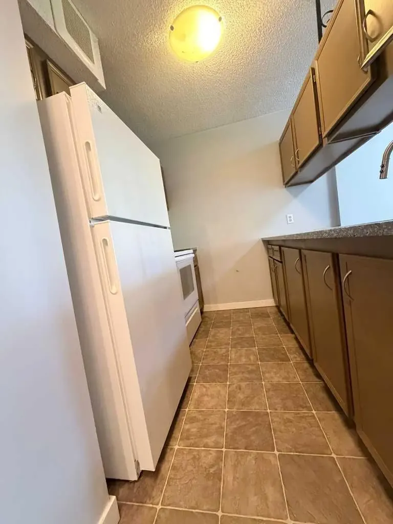 738 3 Avenue SW Calgary AB T2P0G7