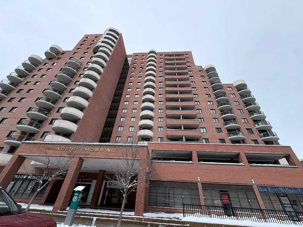 738 3 Avenue SW Calgary AB T2P0G7