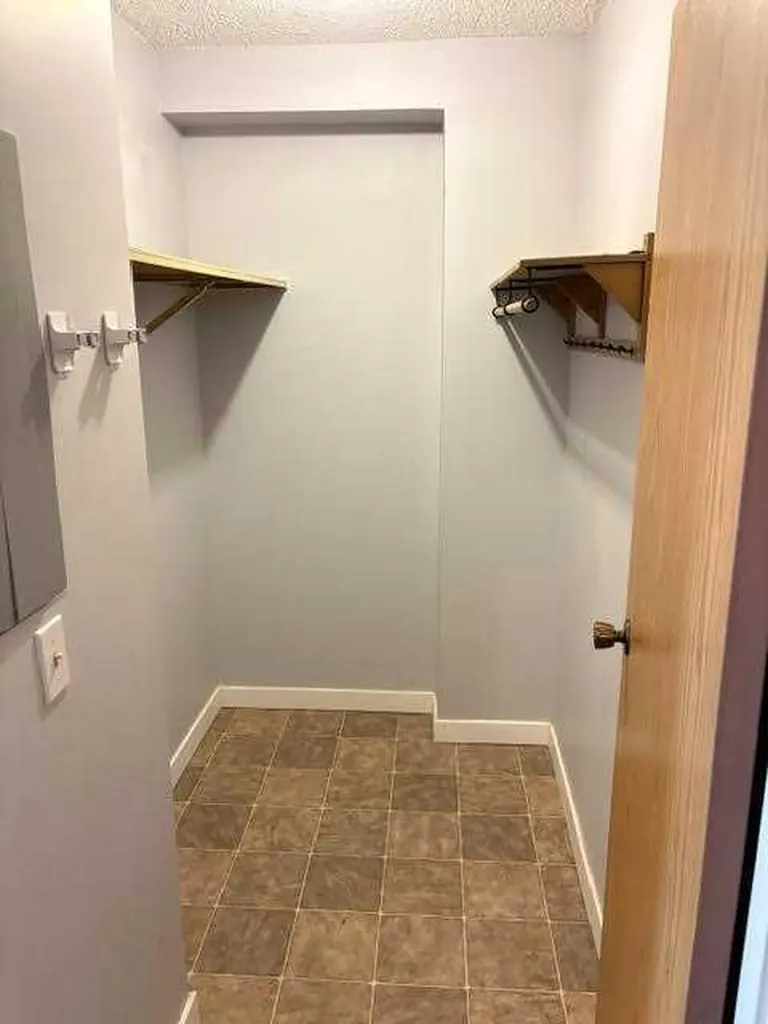 738 3 Avenue SW Calgary AB T2P0G7