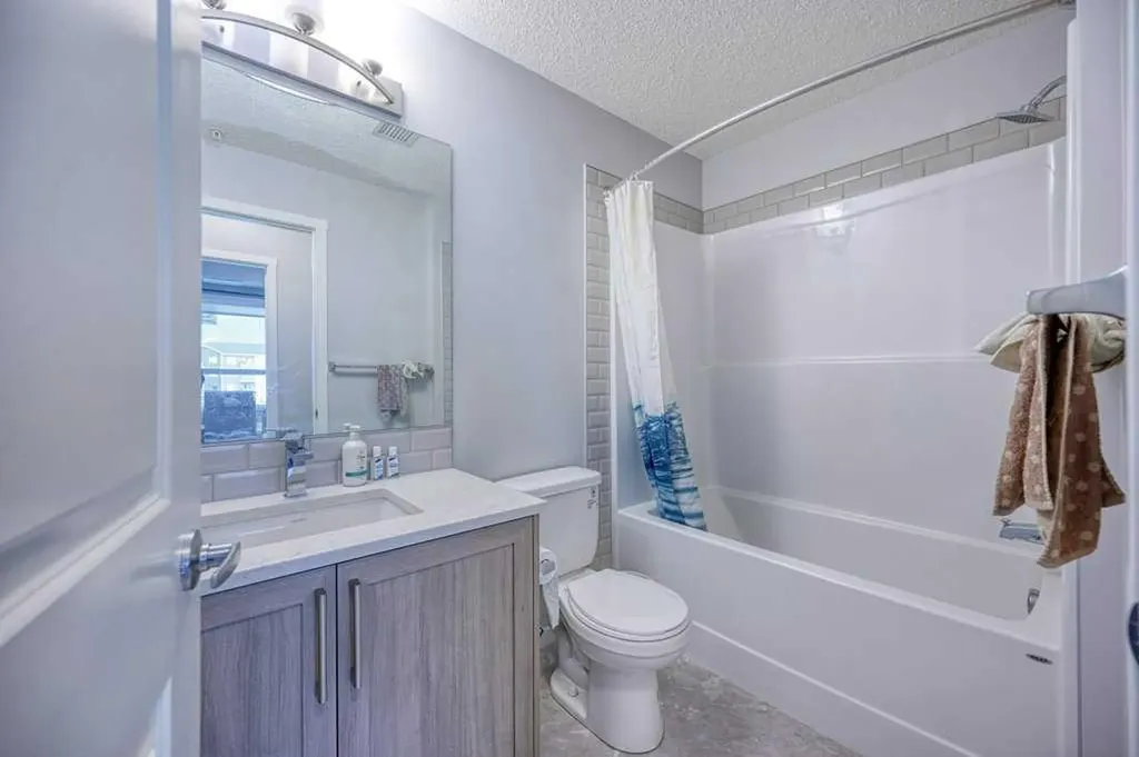 80 Carrington Plaza NW Calgary AB T3P1X6
