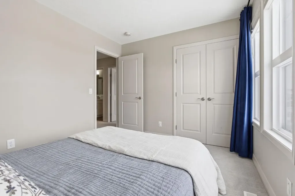 132 Sundown Way Cochrane AB T4C 2M6
