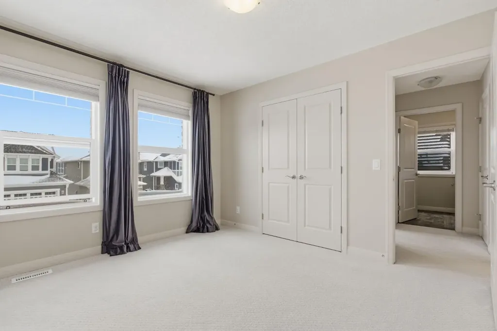 132 Sundown Way Cochrane AB T4C 2M6