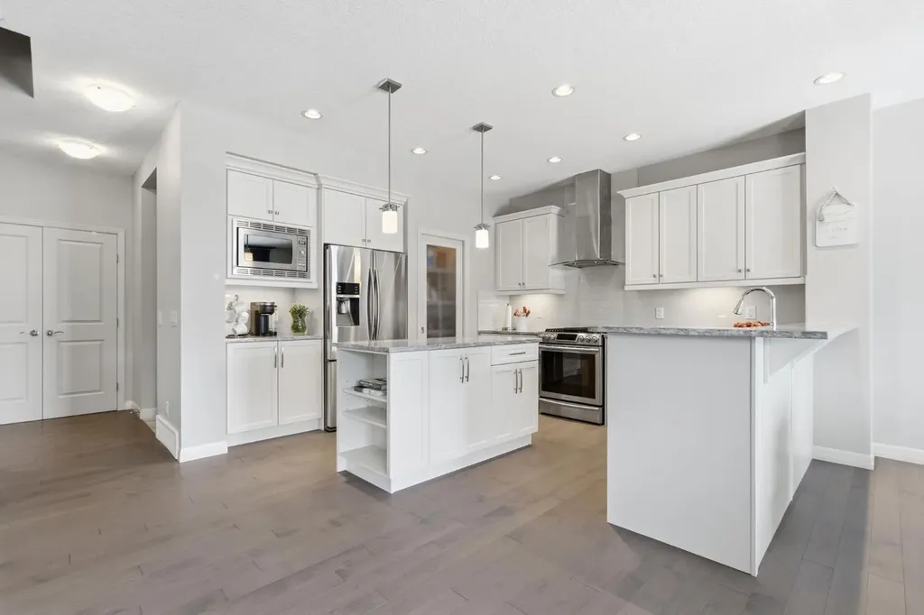 132 Sundown Way Cochrane AB T4C 2M6