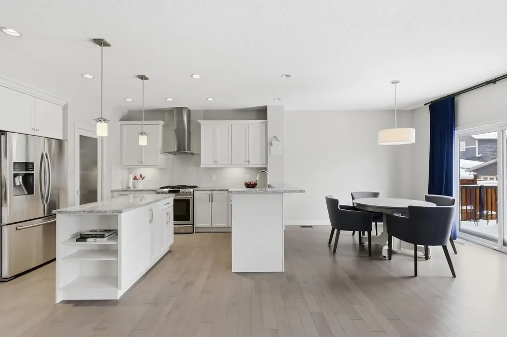 132 Sundown Way Cochrane AB T4C 2M6