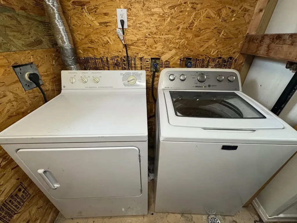 5319 47 Avenue Wetaskiwin AB T9A 0K9