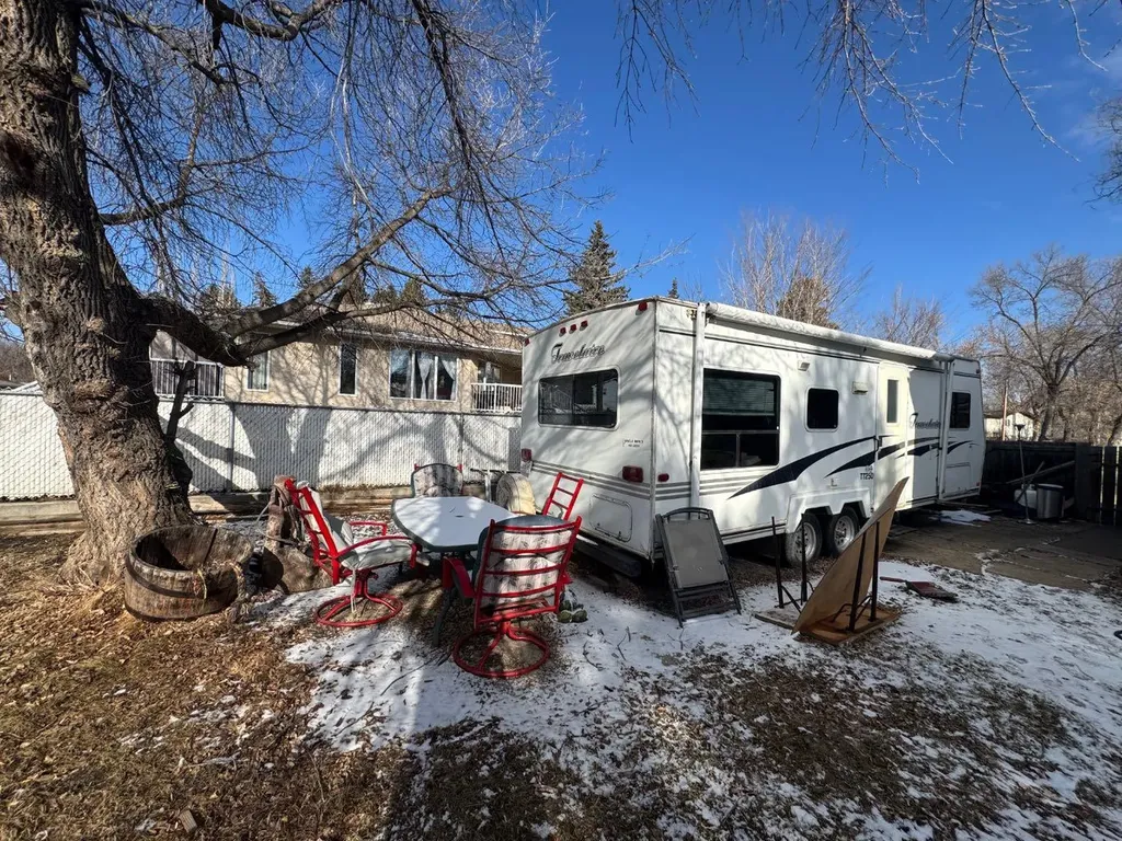 5319 47 Avenue Wetaskiwin AB T9A 0K9