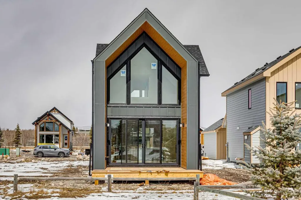 37 Cottageclub Lane Rural Rocky View County AB T4C1B1