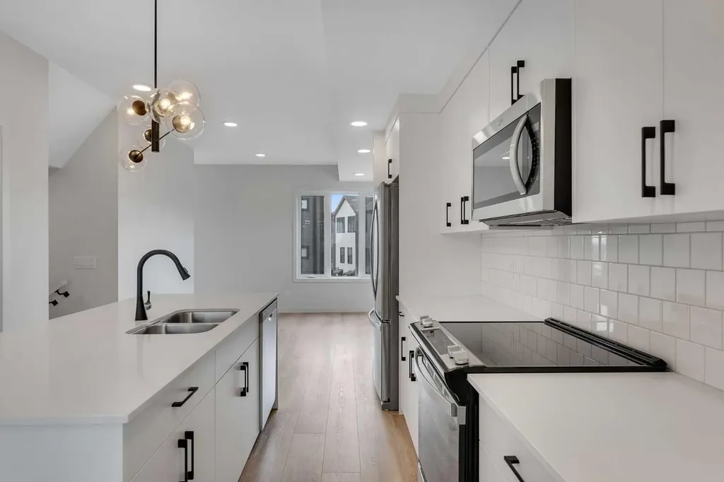 120 Arbour Lake Court NW Calgary AB T3G 0H6