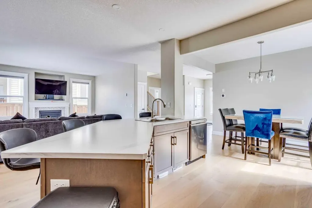 138 Magpie Street Fort Mcmurray AB T9K0L5