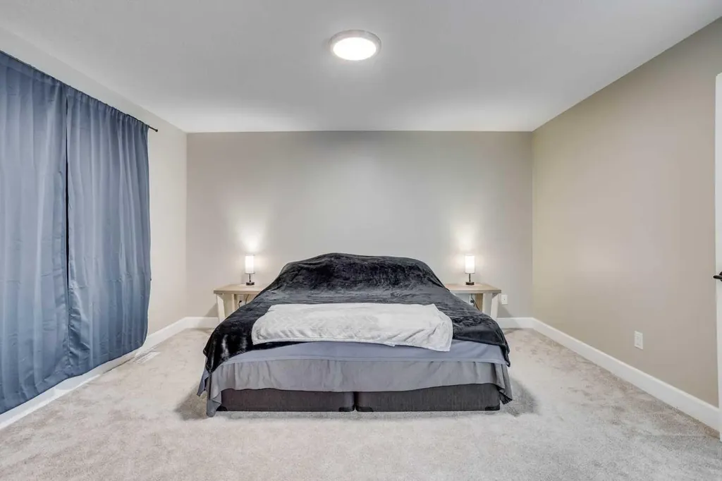 138 Magpie Street Fort Mcmurray AB T9K0L5
