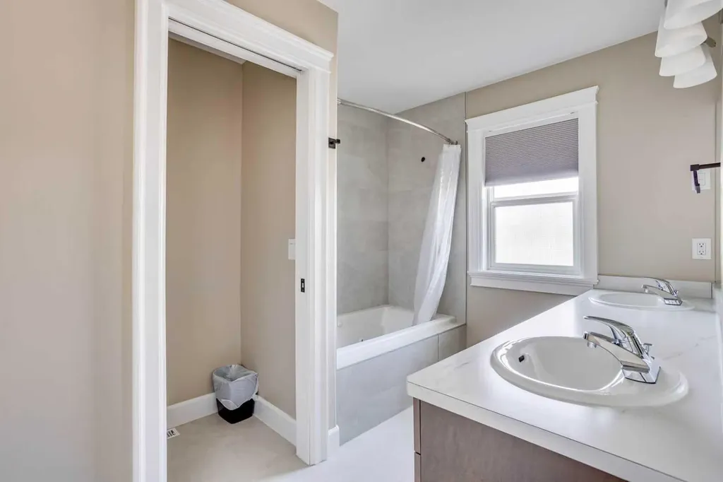 138 Magpie Street Fort Mcmurray AB T9K0L5