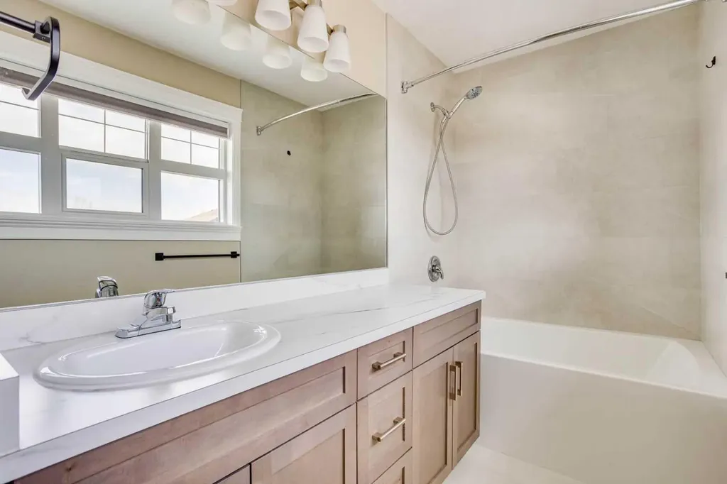 138 Magpie Street Fort Mcmurray AB T9K0L5