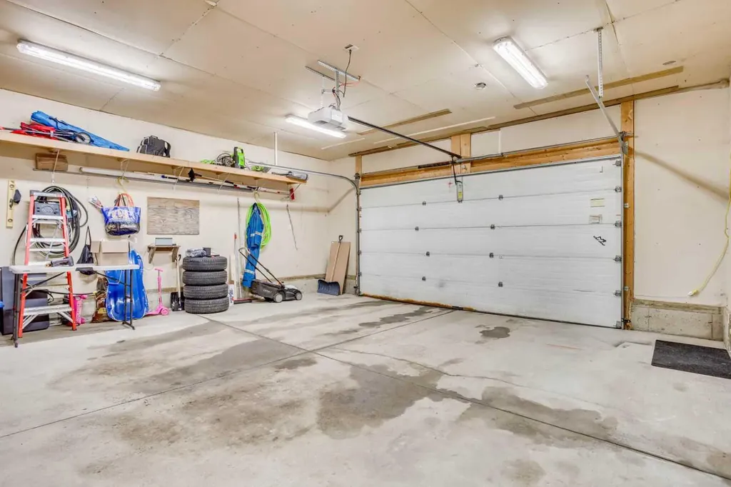 138 Magpie Street Fort Mcmurray AB T9K0L5