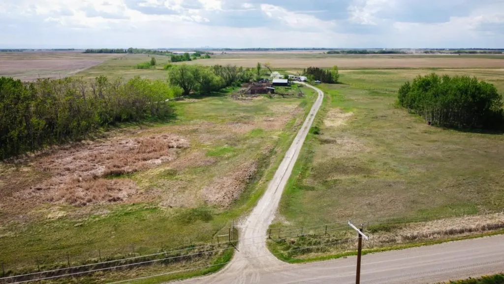 240141 Range Road 274 Rural Rocky View County AB T1X 2H9
