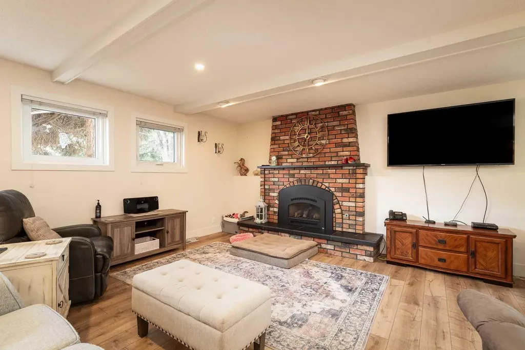321 Normandy Road S Lethbridge AB T1J 3X9