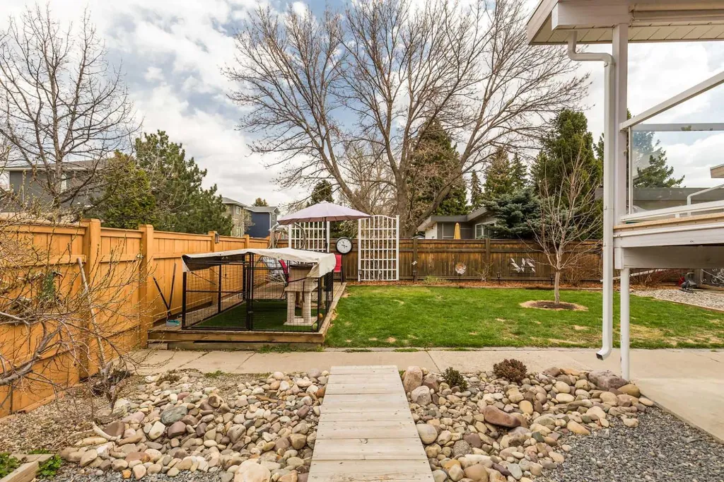 321 Normandy Road S Lethbridge AB T1J 3X9