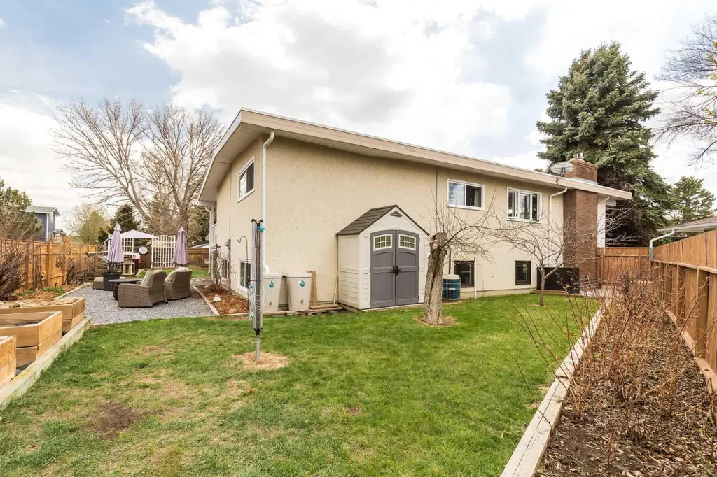 321 Normandy Road S Lethbridge AB T1J 3X9