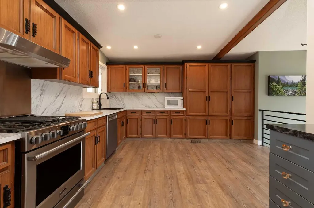 321 Normandy Road S Lethbridge AB T1J 3X9