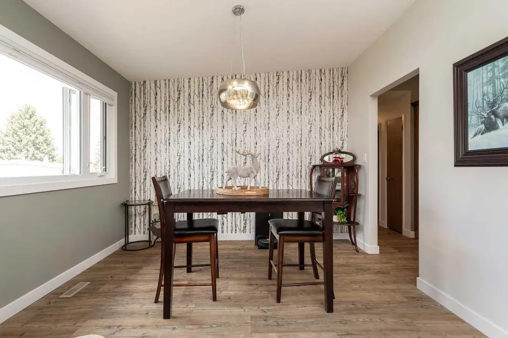 321 Normandy Road S Lethbridge AB T1J 3X9
