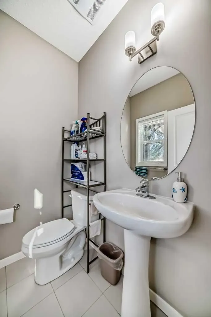 9 Copperpond Avenue SE Calgary AB T2Z 5B5