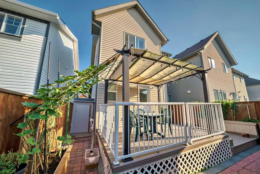 9 Copperpond Avenue SE Calgary AB T2Z 5B5