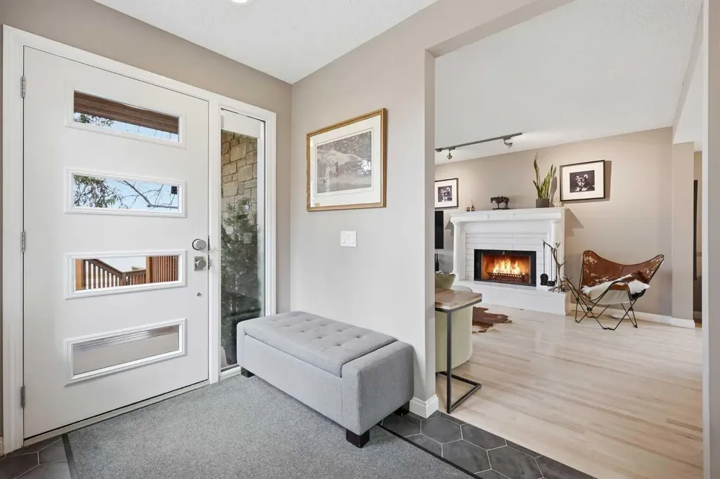 2712 22 Street SW Calgary AB T2T 5G4