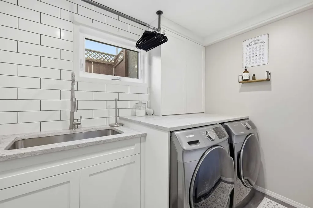 2712 22 Street SW Calgary AB T2T 5G4