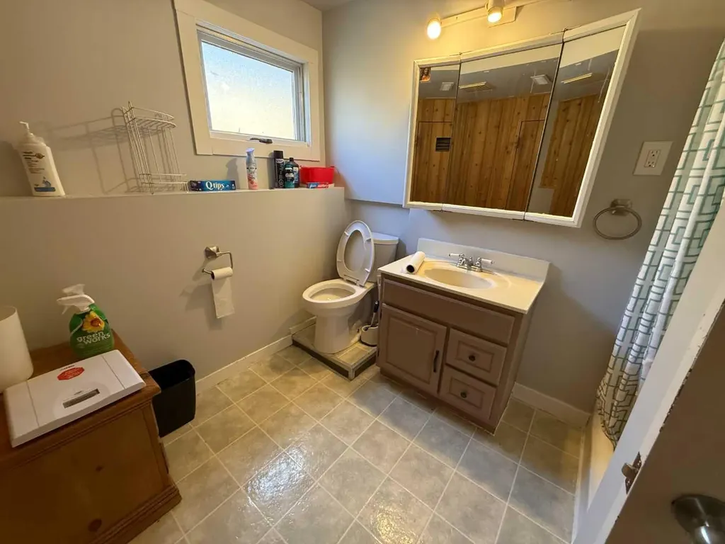 73 Mcgill Boulevard W Lethbridge AB T1K 3V7